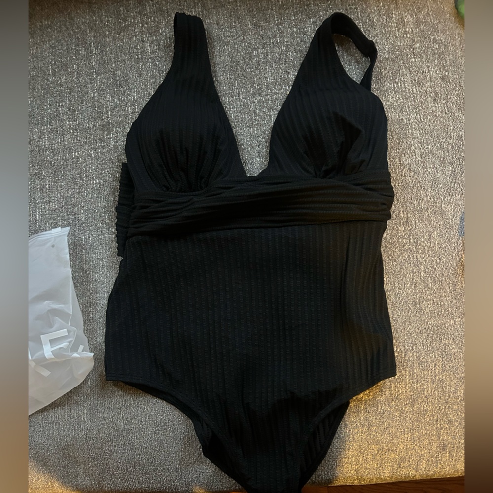 Cupshe black ribbed one piece